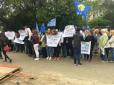 Хіти тижня. Медведчук зігнав пенсіонерів і студентів підтримати свій канал NewsOne (фото)