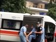З архіву ПУ. У ситуацію втрутилися перехожі: У Харкові несамовита красуня кидалася на машини (відео)