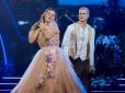 Хіти тижня. Віденський вальс виглядав трохи незвичайно: Із солістки гурту Kazka злетіла спідниця (фото)