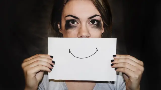 Не знають міри! Названо знаки зодіаку, які люблять себе накручувати