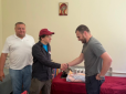Голлівудська знаменитість Джессі Айзенберг відвідав поранених українських бійців у реабілітаційному центрі
